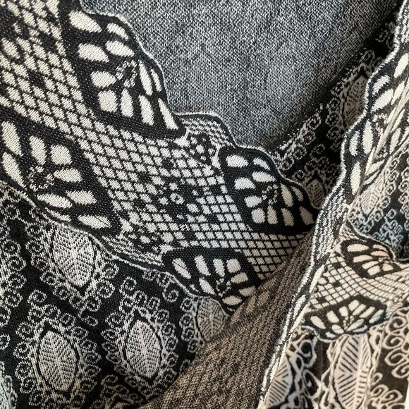 Knitted & Knotted Patterned Dress M Womens Scallop V Neck Cap Sleeve Mini Wool - Picture 2 of 6